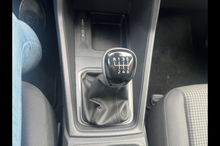 Volkswagen Caddy Cargo 2.0 TDI 102PK Style / Nieuw staat / Trekhaak / App connect