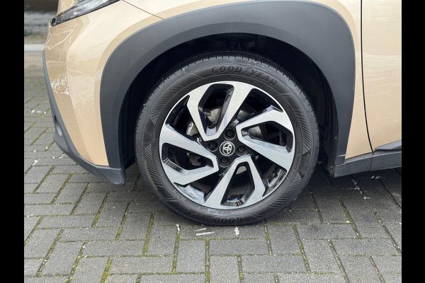 Toyota Aygo X 1.0 VVT-i Automaat Pulse | Stoelverwarming, Airconditioning, Apple CarPlay/Android Auto, Bi-Tone, 17 inch Lichtmetalen velgen