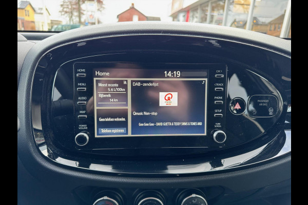 Toyota Aygo X 1.0 VVT-i Automaat Pulse | Stoelverwarming, Airconditioning, Apple CarPlay/Android Auto, Bi-Tone, 17 inch Lichtmetalen velgen