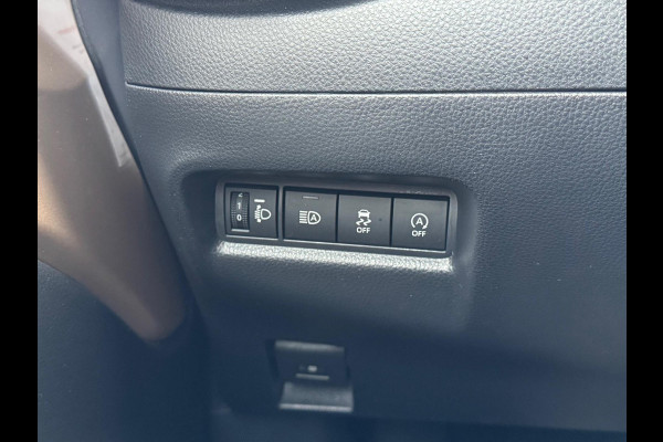 Toyota Aygo X 1.0 VVT-i Automaat Pulse | Stoelverwarming, Airconditioning, Apple CarPlay/Android Auto, Bi-Tone, 17 inch Lichtmetalen velgen