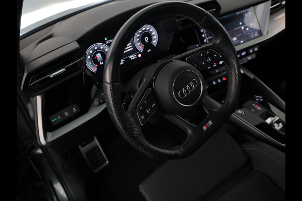 Audi A3 Sportback 30 TFSI S edition 110 pk S-tronic | Navigatie | Parkeersensoren achter | Apple Carplay/Android Auto | LED koplampen | S-Line |