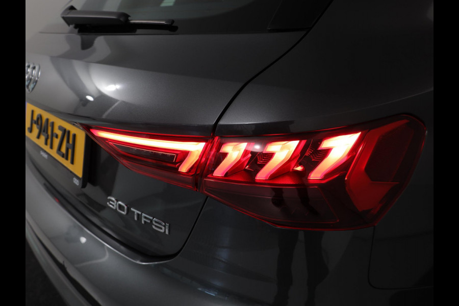 Audi A3 Sportback 30 TFSI S edition 110 pk S-tronic | Navigatie | Parkeersensoren achter | Apple Carplay/Android Auto | LED koplampen | S-Line |
