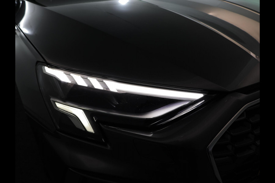 Audi A3 Sportback 30 TFSI S edition 110 pk S-tronic | Navigatie | Parkeersensoren achter | Apple Carplay/Android Auto | LED koplampen | S-Line |