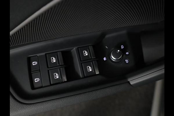 Audi A3 Sportback 30 TFSI S edition 110 pk S-tronic | Navigatie | Parkeersensoren achter | Apple Carplay/Android Auto | LED koplampen | S-Line |