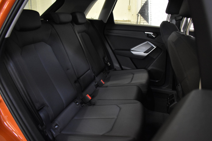 Audi Q3 45 TFSIe 245PK HYBRID S-TRONIC EDITION NAVI/PDC/BLUETOOTH