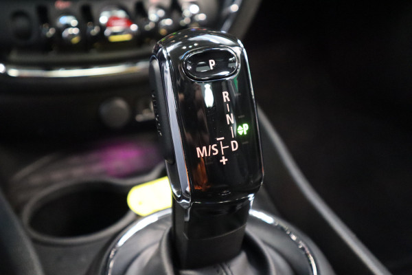 MINI Clubman 2.0 Cooper S ALL4 Chili Cruise/Climate Panoramadak Automaat 24 maanden garantie mogelijk (*vraag naar de voorwaarden)