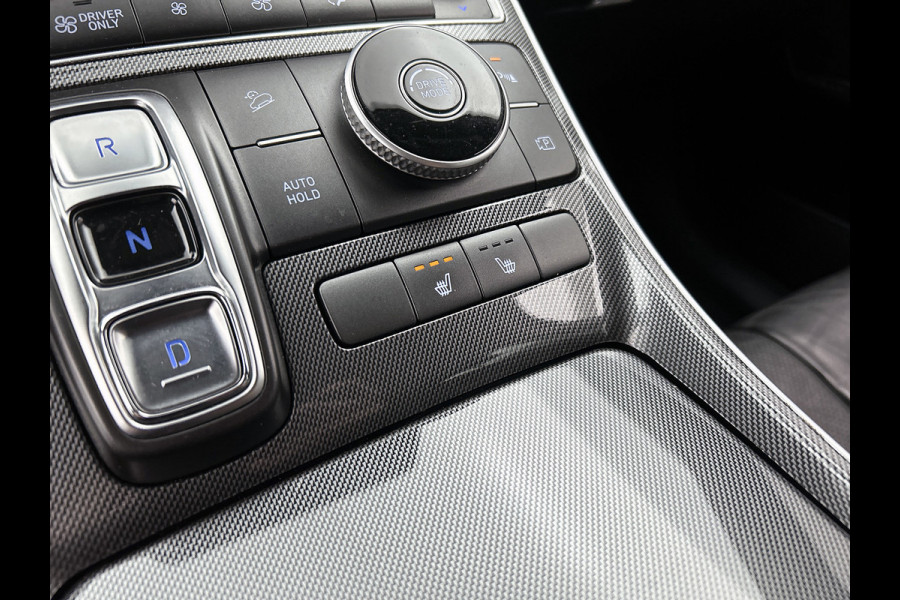 Hyundai Santa Fe 1.6 T-GDI HEV Comfort Smart(NL-auto, Carplay, Camera, Lane Assit, StoelV, Addapt Cruise, Navi, Etc)