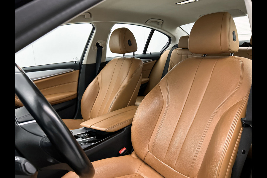BMW 5 Serie 520d EDE Executive(Dealer OnderH, Navi, PDC V+A, Trekhaak, StoelV, Cruise Con, Etc)