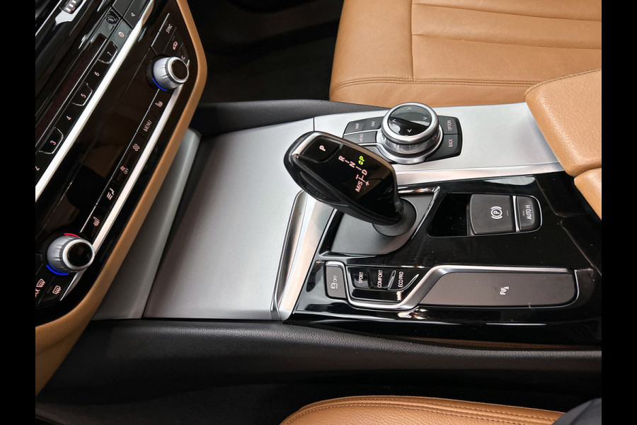 BMW 5 Serie 520d EDE Executive(Dealer OnderH, Navi, PDC V+A, Trekhaak, StoelV, Cruise Con, Etc)