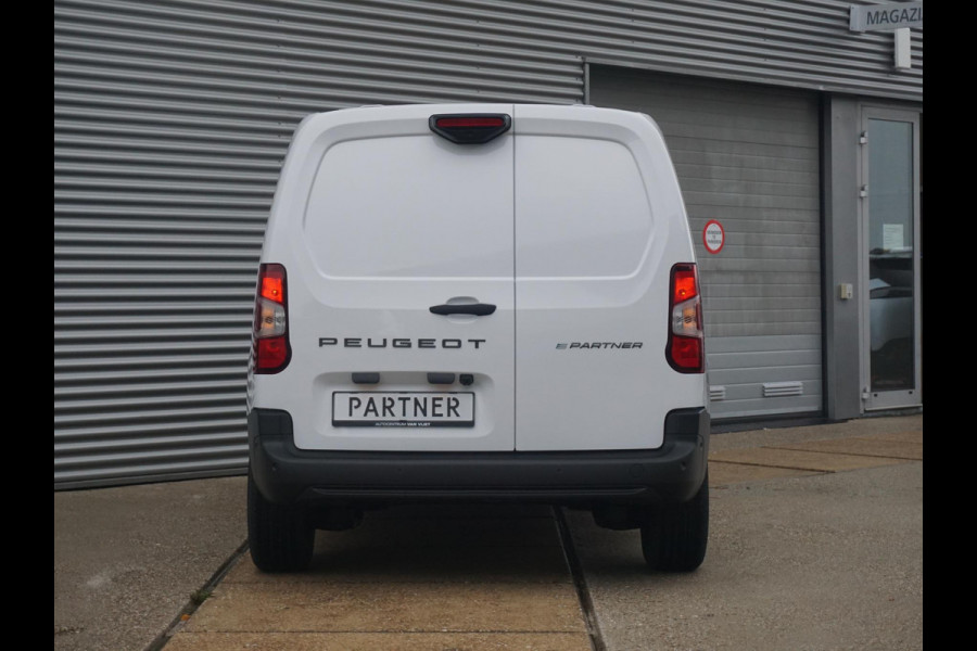 Peugeot e-Partner L1 50 kWh | tot 8 jaar garantie | navi incl. Apple Carplay | rondom zichtcamera's | Comfort stoel | parkeersensoren voor & achter | dodehoekdetectie | rijklaarprijs