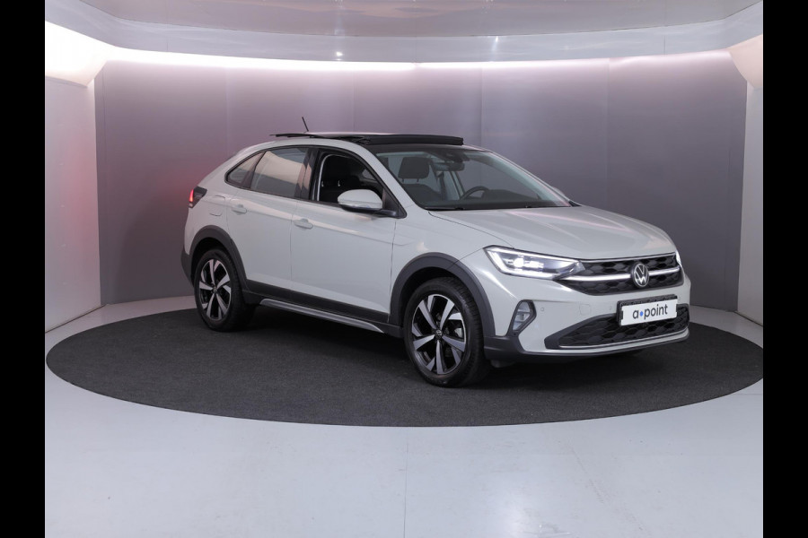 Volkswagen Taigo 1.0 TSI Style 110 pk Automaat (DSG) | Navigatie | Panoramadak | Trekhaak (afneembaar) | Parkeersensoren | Stoelverwarming |