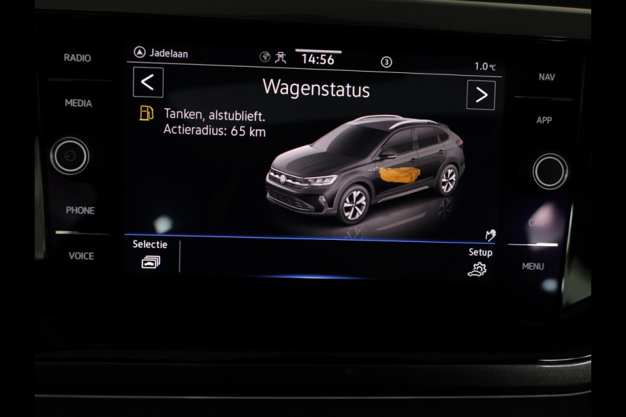 Volkswagen Taigo 1.0 TSI Style 110 pk Automaat (DSG) | Navigatie | Panoramadak | Trekhaak (afneembaar) | Parkeersensoren | Stoelverwarming |