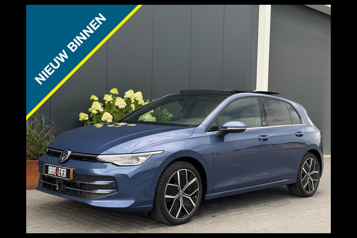Volkswagen Golf 1.5 eTSI 50 Edt. FULL PANO NAVI CAMERA CLIMATE MASSAGE