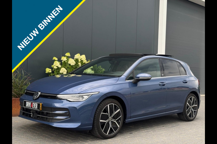 Volkswagen Golf 1.5 eTSI 50 Edt. FULL PANO NAVI CAMERA CLIMATE MASSAGE