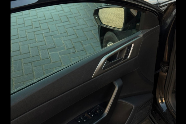 Volkswagen Polo 1.0 TSI Comf.l. Bus. NAVI ACC AIRCO PDC SPORTVELGEN ELEK PAKKET