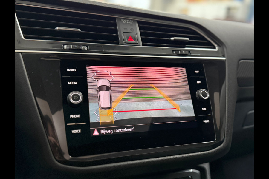 Volkswagen Tiguan All-Space 2.0 TSI 4Motion Highline Business 3x R-Line | 7 pers | HUD | Panoramadak | Navigatie | 19' inch