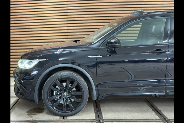 Volkswagen Tiguan All-Space 2.0 TSI 4Motion Highline Business 3x R-Line | 7 pers | HUD | Panoramadak | Navigatie | 19' inch