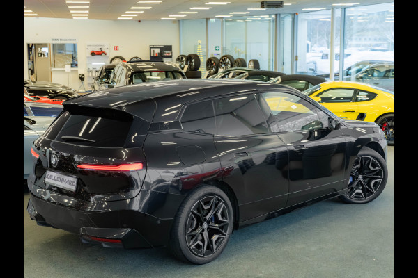 BMW iX xDrive50 - Sportpakket - Pano - Driving Ass Prof - Harman Kardon - 112 kWh