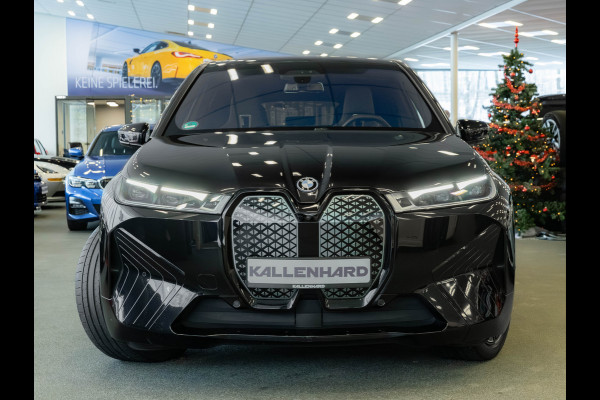 BMW iX xDrive50 - Sportpakket - Pano - Driving Ass Prof - Harman Kardon - 112 kWh