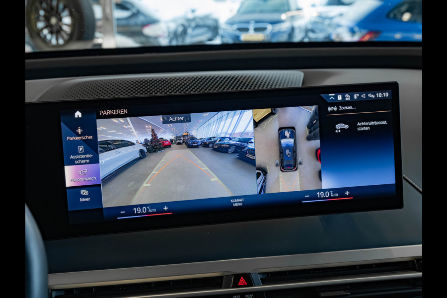 BMW iX xDrive50 - Sportpakket - Pano - Driving Ass Prof - Harman Kardon - 112 kWh