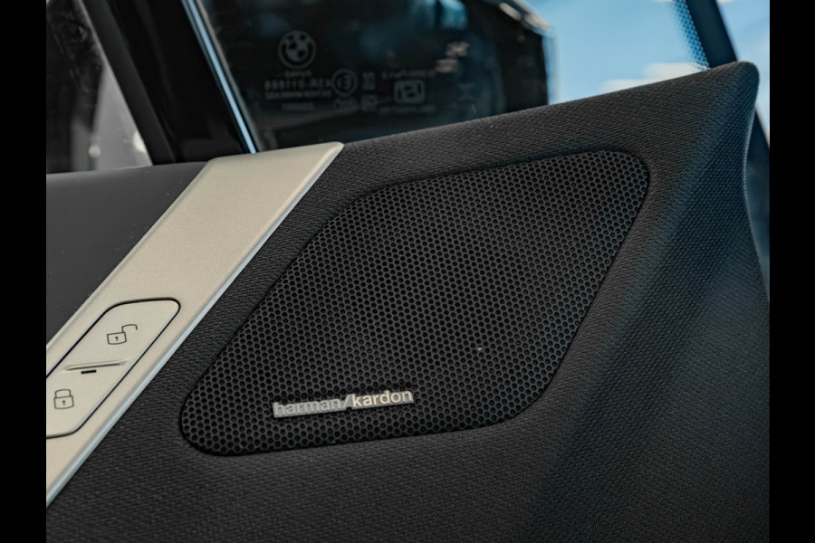 BMW iX xDrive50 - Sportpakket - Pano - Driving Ass Prof - Harman Kardon - 112 kWh