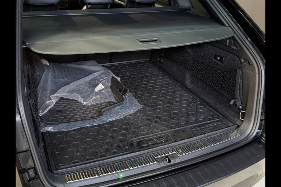 Škoda Superb Combi 2.0 TDI 190PK 4x4 Laurin & Klement Business | Panoramadak | Leder | Trekhaak | Canton | Adaptive cruise