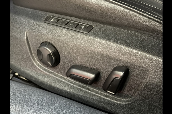 Škoda Superb Combi 2.0 TDI 190PK 4x4 Laurin & Klement Business | Panoramadak | Leder | Trekhaak | Canton | Adaptive cruise