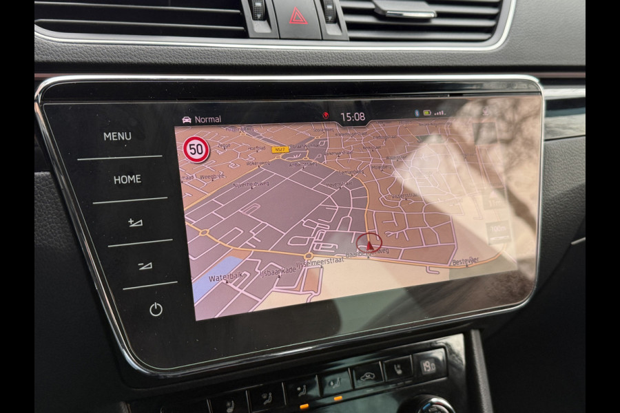 Škoda Superb Combi 2.0 TDI 190PK 4x4 Laurin & Klement Business | Panoramadak | Leder | Trekhaak | Canton | Adaptive cruise