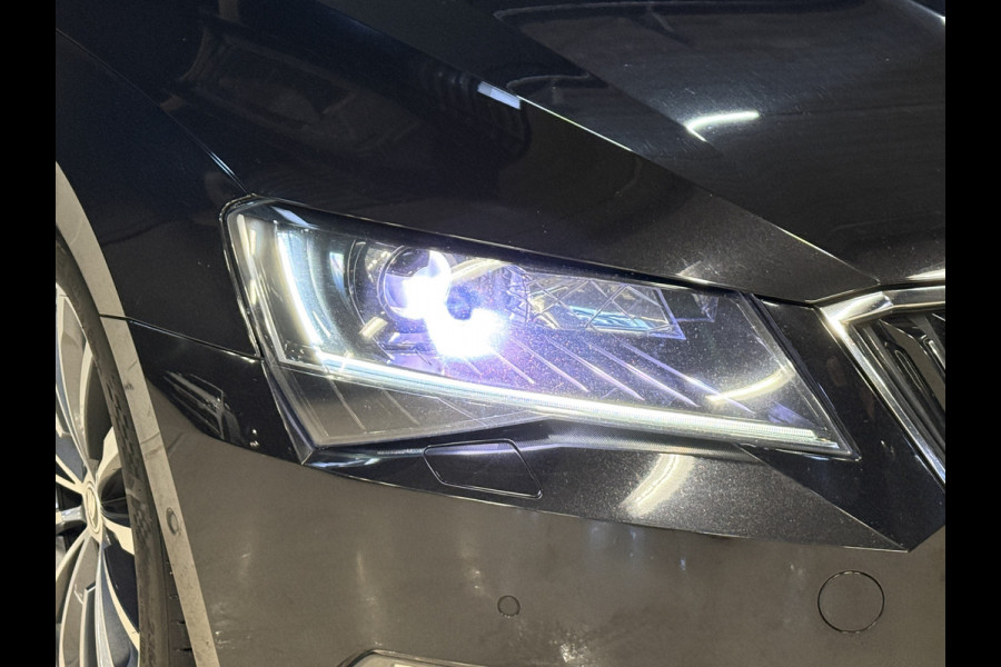 Škoda Superb Combi 2.0 TDI 190PK 4x4 Laurin & Klement Business | Panoramadak | Leder | Trekhaak | Canton | Adaptive cruise