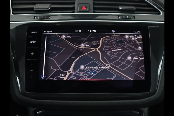 Volkswagen Tiguan 1.4 TSI eHybrid R Line | Panoramadak | Head-Up | Trekhaak | Stoelverwarming | Camera | Park Assist | Carplay | Matrix LED | Navigatie | Stuurverwarming | PHEV | Plug In