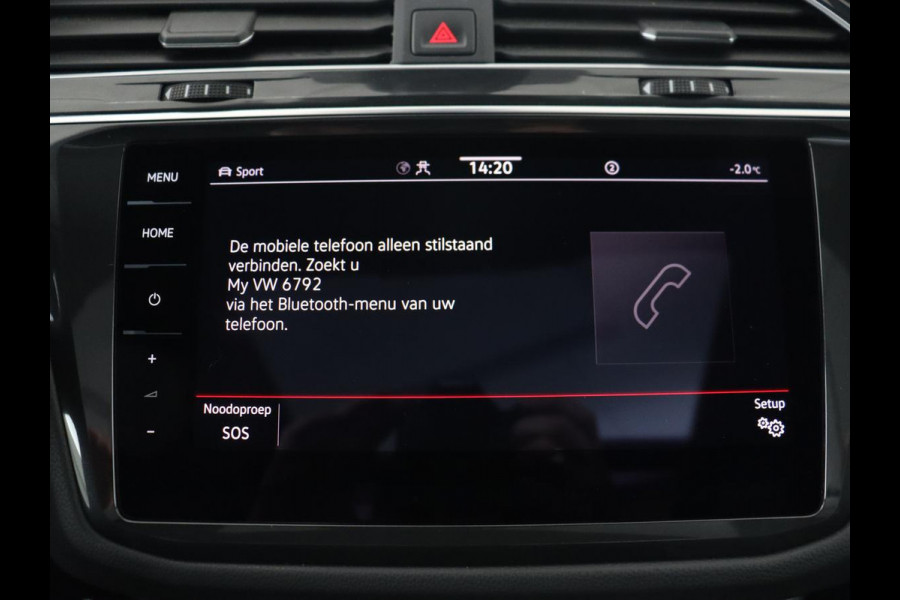 Volkswagen Tiguan 1.4 TSI eHybrid R Line | Panoramadak | Head-Up | Trekhaak | Stoelverwarming | Camera | Park Assist | Carplay | Matrix LED | Navigatie | Stuurverwarming | PHEV | Plug In