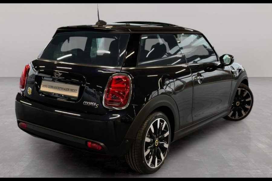 MINI Cooper SE Classic 33 kWh Head-Up Harman/Kardon Panoramadak . Neem contact op en we maken een afspraak!