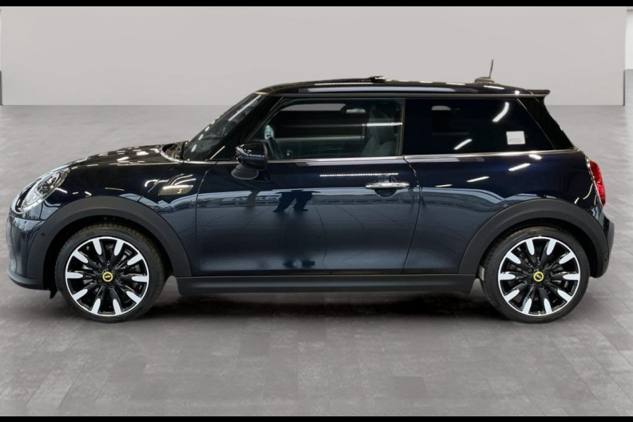 MINI Cooper SE Classic 33 kWh Head-Up Harman/Kardon Panoramadak . Neem contact op en we maken een afspraak!