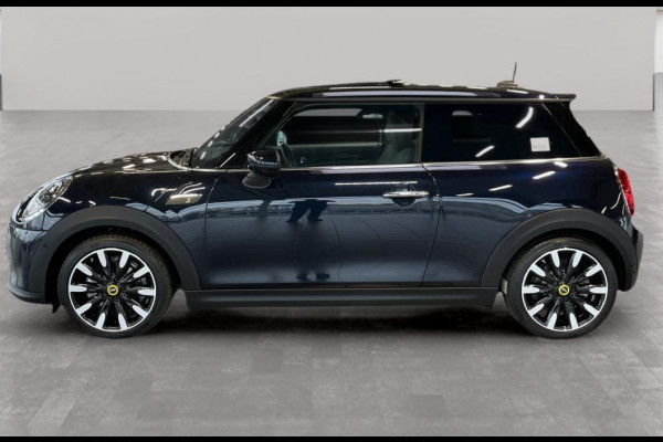 MINI Cooper SE Classic 33 kWh Head-Up Harman/Kardon Panoramadak . Neem contact op en we maken een afspraak!