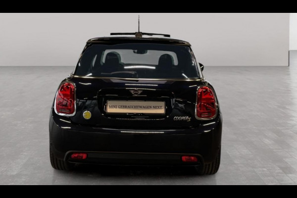 MINI Cooper SE Classic 33 kWh Head-Up Harman/Kardon Panoramadak . Neem contact op en we maken een afspraak!