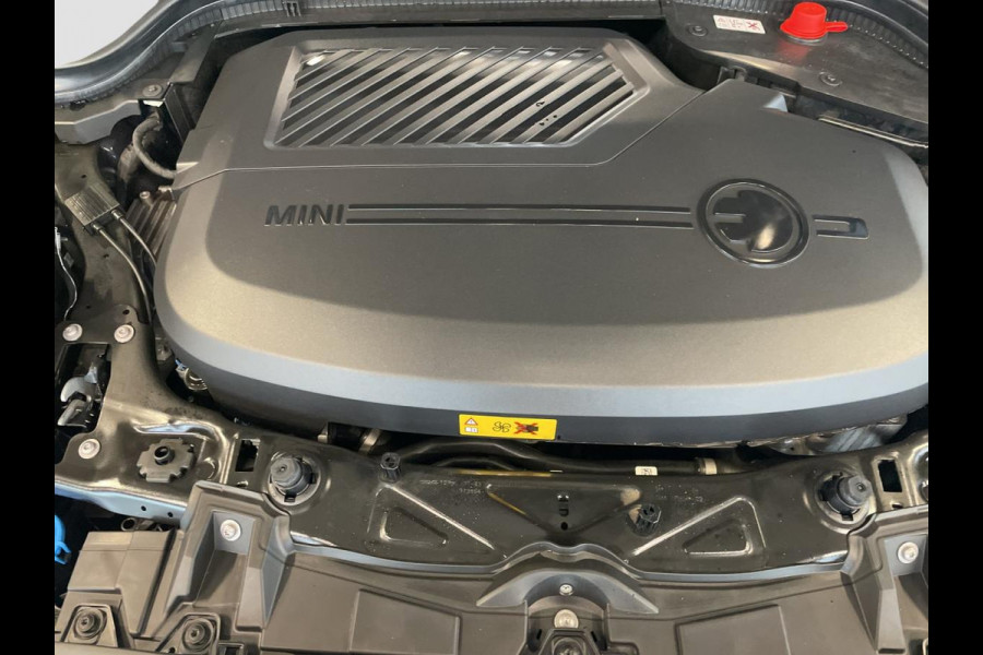 MINI Cooper SE Classic 33 kWh Head-Up Harman/Kardon Panoramadak . Neem contact op en we maken een afspraak!