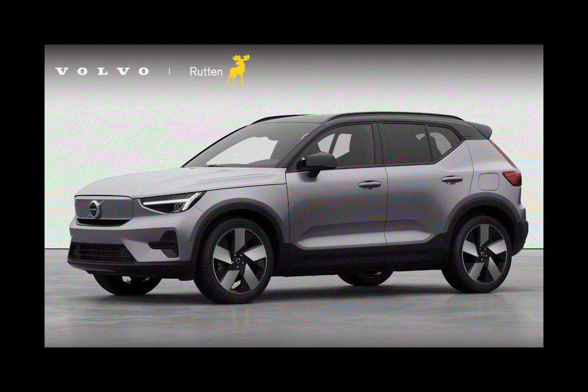 Volvo EX40 252PK Single Motor Extended Range 82 kWh Plus / Lounge Pakket / Extra getint glas / 360 Camera / 20'' velgen / Panoramadak / Zwart dak