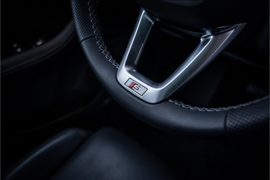 Audi Q7 60 TFSI e quattro Pro Line S Competition - Panorama | RS Seats | Luchtvering | B&O | Stoelkoeling & Massage | Elek Trekhaak