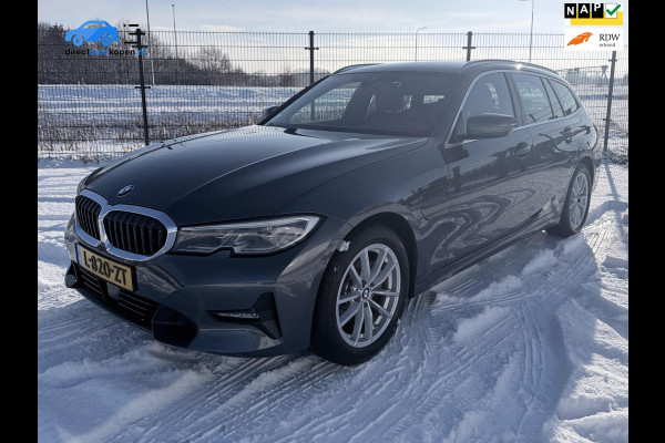 BMW 3 Serie Touring 320e Business Edition Plus | Carplay | Sportstoelen | EL trekhaak | Full Leder |