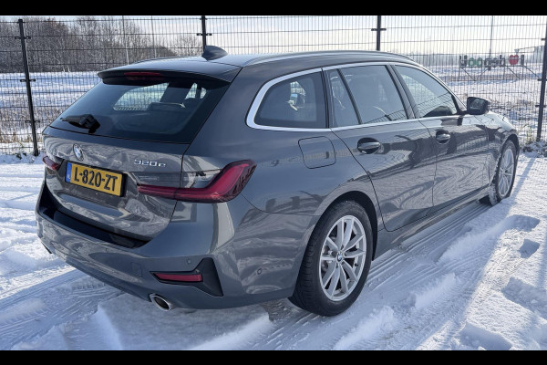 BMW 3 Serie Touring 320e Business Edition Plus | Carplay | Sportstoelen | EL trekhaak | Full Leder |