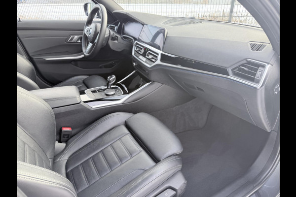 BMW 3 Serie Touring 320e Business Edition Plus | Carplay | Sportstoelen | EL trekhaak | Full Leder |