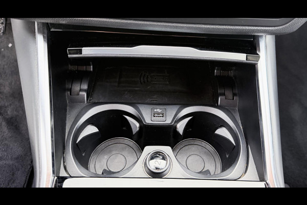 BMW 3 Serie Touring 320e Business Edition Plus | Carplay | Sportstoelen | EL trekhaak | Full Leder |