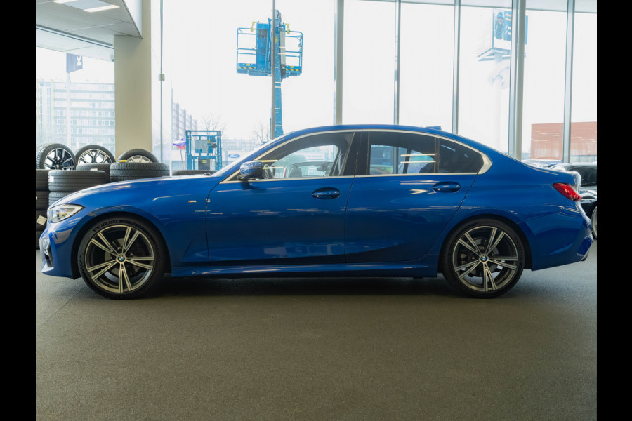 BMW 3-serie 320i M-Sport - Camera - Hifi - 19 inch - Live Cockpit Prof