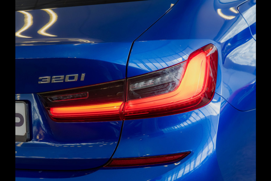 BMW 3-serie 320i M-Sport - Camera - Hifi - 19 inch - Live Cockpit Prof