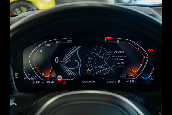 BMW 3-serie 320i M-Sport - Camera - Hifi - 19 inch - Live Cockpit Prof