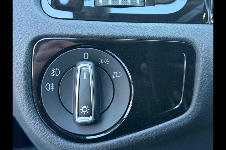 Volkswagen Golf 2.0 TDI Highline | Airco | Cruise | DSG