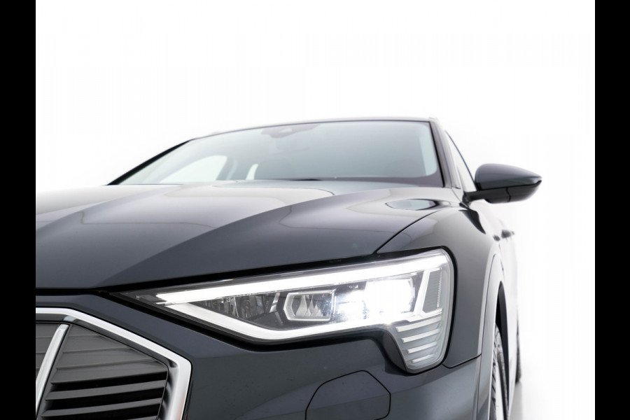 Audi e-tron 50 Quattro *ELECTRO-MOTOR AUDIBLE* Launch edition 71 kWh [ 3-Fase ] {SOH-100%} (INCL-BTW) Aut. *FULL-LED | DIGI-COCKPIT | NAVI-FULLMAP | HEATED-COMFORTSEATS | KEYLESS | AUDI-SOUND | SHIFT-PADDLES | ECC | PDC | CRUISE | 20''ALU*