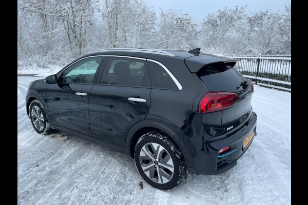 Kia e-Niro DynamicPlusLine 64 kWh SOH 100% NAVI CAMERA LEER SCHUIFDAK LED-XENON