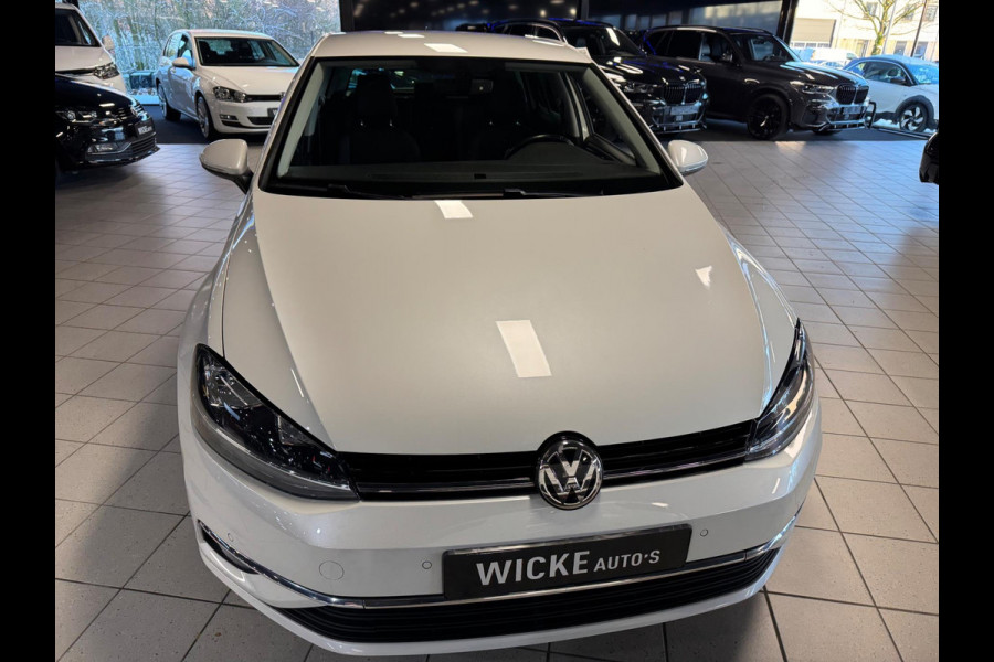 Volkswagen Golf 1.0 TSI Comfortline 85 KW 6 bak Navigatie Cruise control