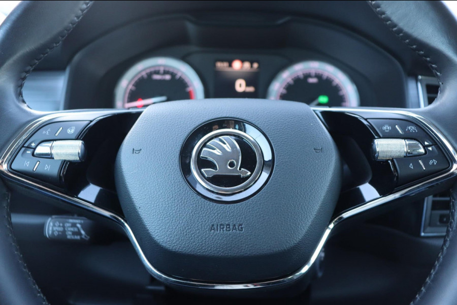 Škoda Kodiaq 1.5 TSI Business Sportline 20"lm 7persoons org.NL el.klep stuur+stoelverw camera